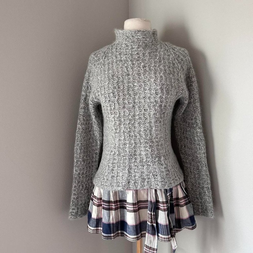 Vintage y2k Mossimo Gray Angora & Wool Blend Turtleneck Sweater